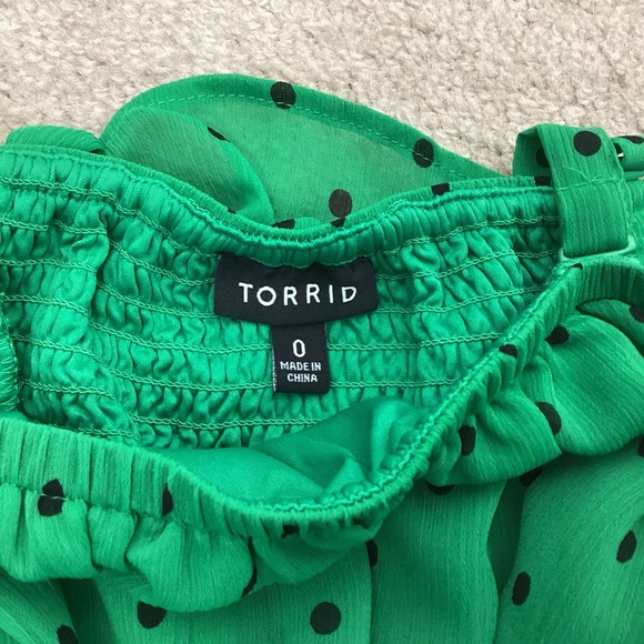 Torrid Green Polka Dot Ruffled Tank Top Size 0 - Picture 6 of 10